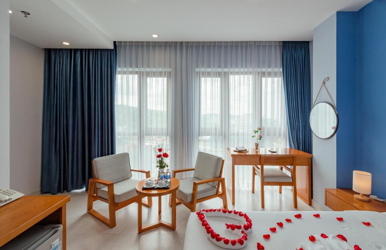 Stellar Hotel Duong Dong  Buitenkant foto